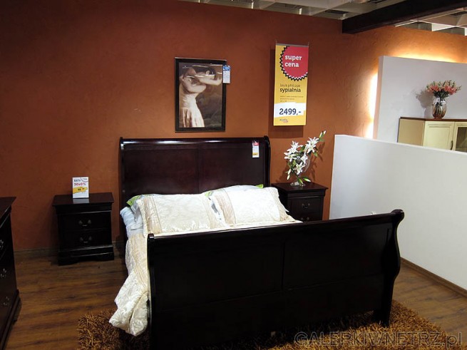 Sypialnia: łóżko 160cm, 2 szafki, komoda z lustrem, model Louis Philippa. Cena 2499PLN