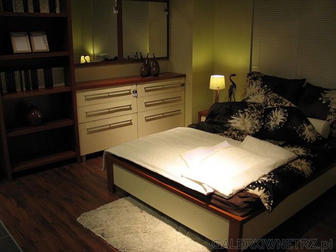 Propozycja ciekawie urządzonej sypialni systemu Vis A Vis. Dwuosobowe łóżko ...
